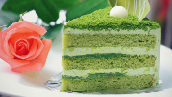 How to make matcha tea layer cake with white chocolate frosting?